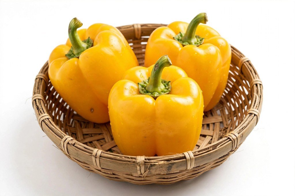 Capsicum Yellow (Peeli Shimla Mirch)